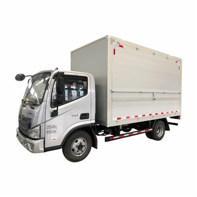 Nákladní prostor pro lehký nákladní automobil s rozpětím křídel